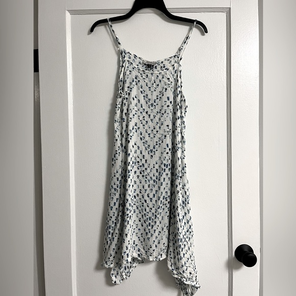 J Valdi Cover up Blue White Dress Size Medium Abstract Mosaic print - Picture 3 of 10